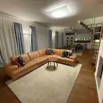 Rooftop Loft Flat For 4 Guests